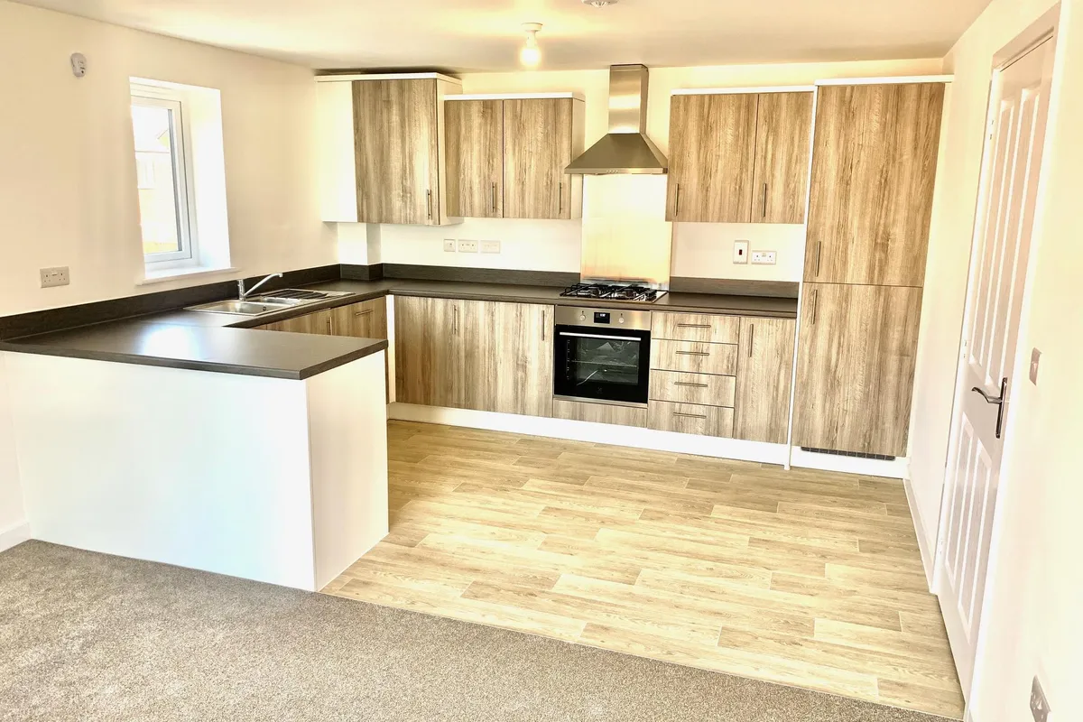 Flat Rosewood Way in Peterborough