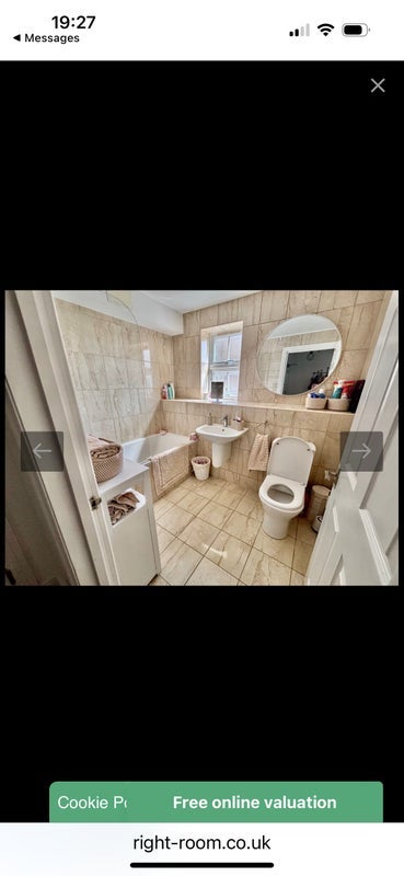 Room Grosvenor Road in Greater London