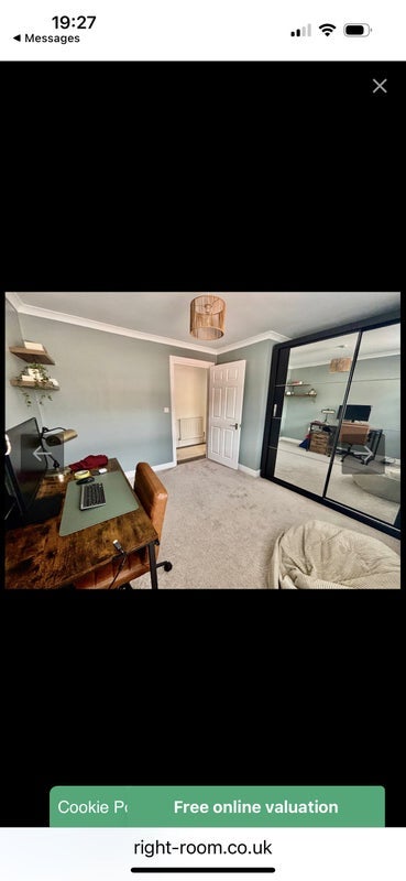 Room Grosvenor Road in Greater London
