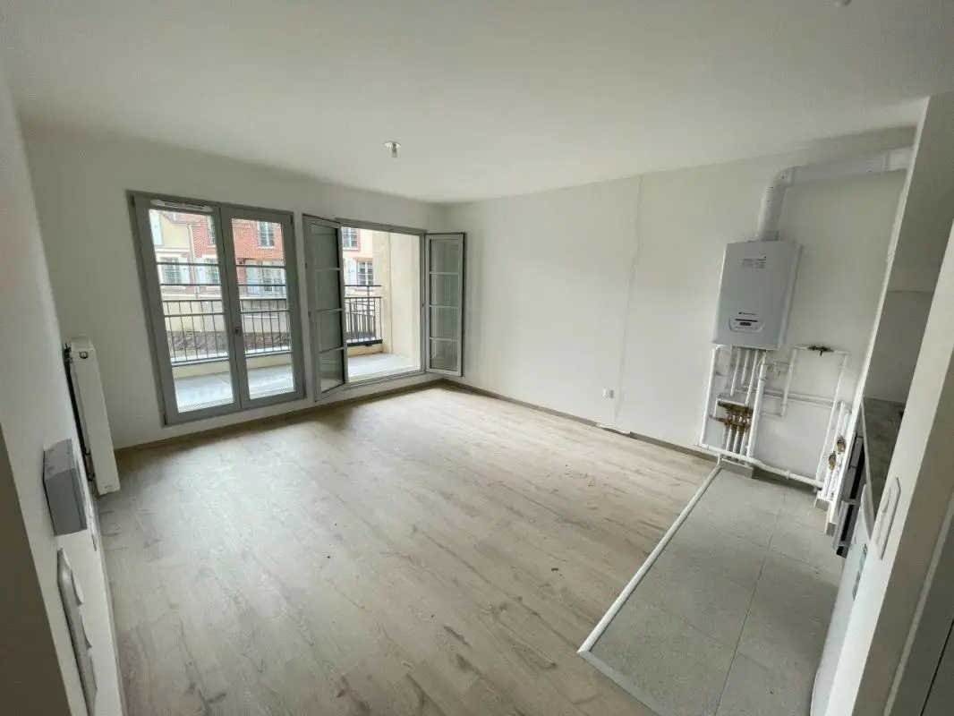Flat Rue de l'Estacade in Compiègne