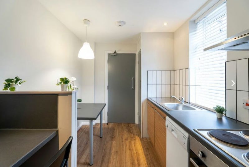 Room Trewhitt Road in Newcastle upon Tyne