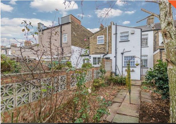 House Huxley Road in Greater London