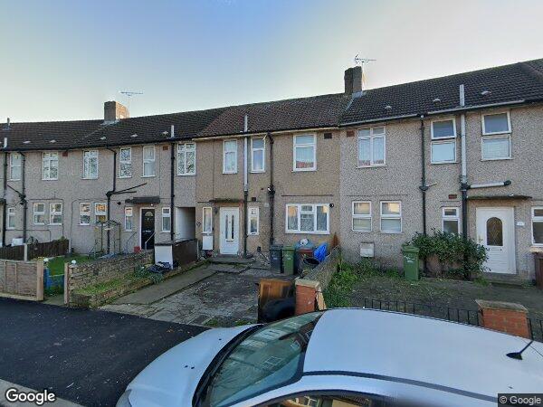 House Fieldway in Greater London