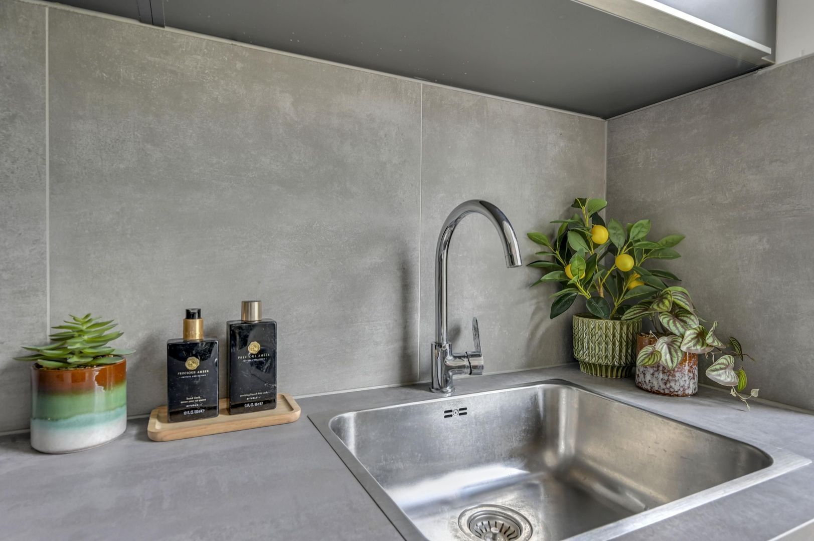 Appartement te koop: Rijswijkseweg 211A, 'S-Gravenhage