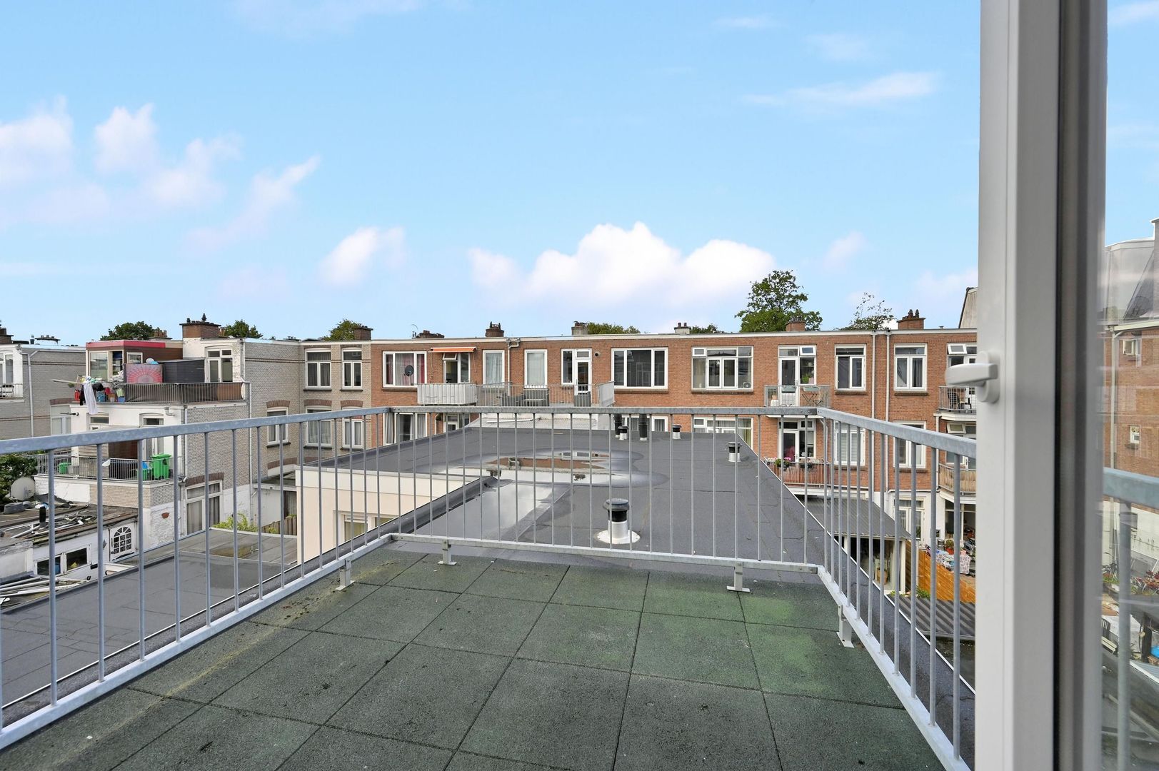 Appartement te koop: Rijswijkseweg 211A, 'S-Gravenhage