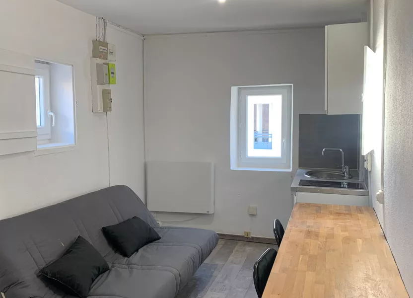 Chambre Rue Pierre Semard à Nîmes