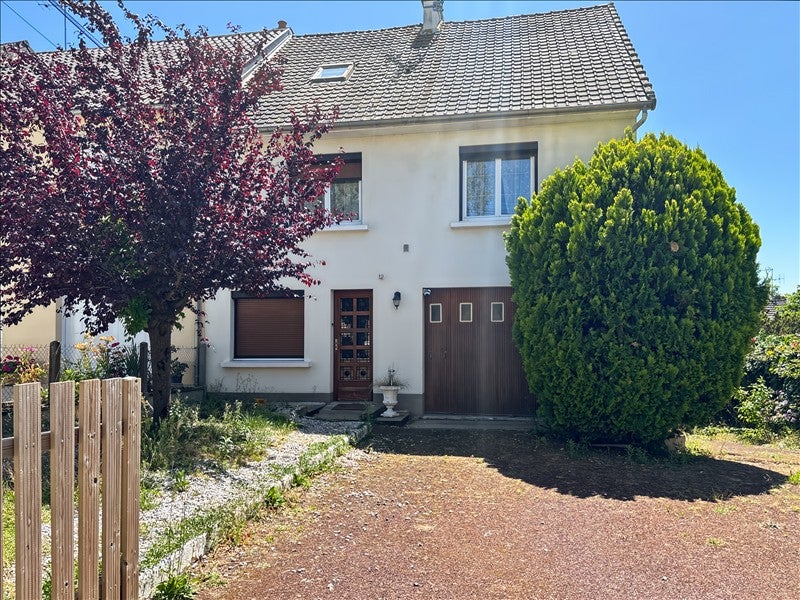House Allée du Luxembourg in Le Mans
