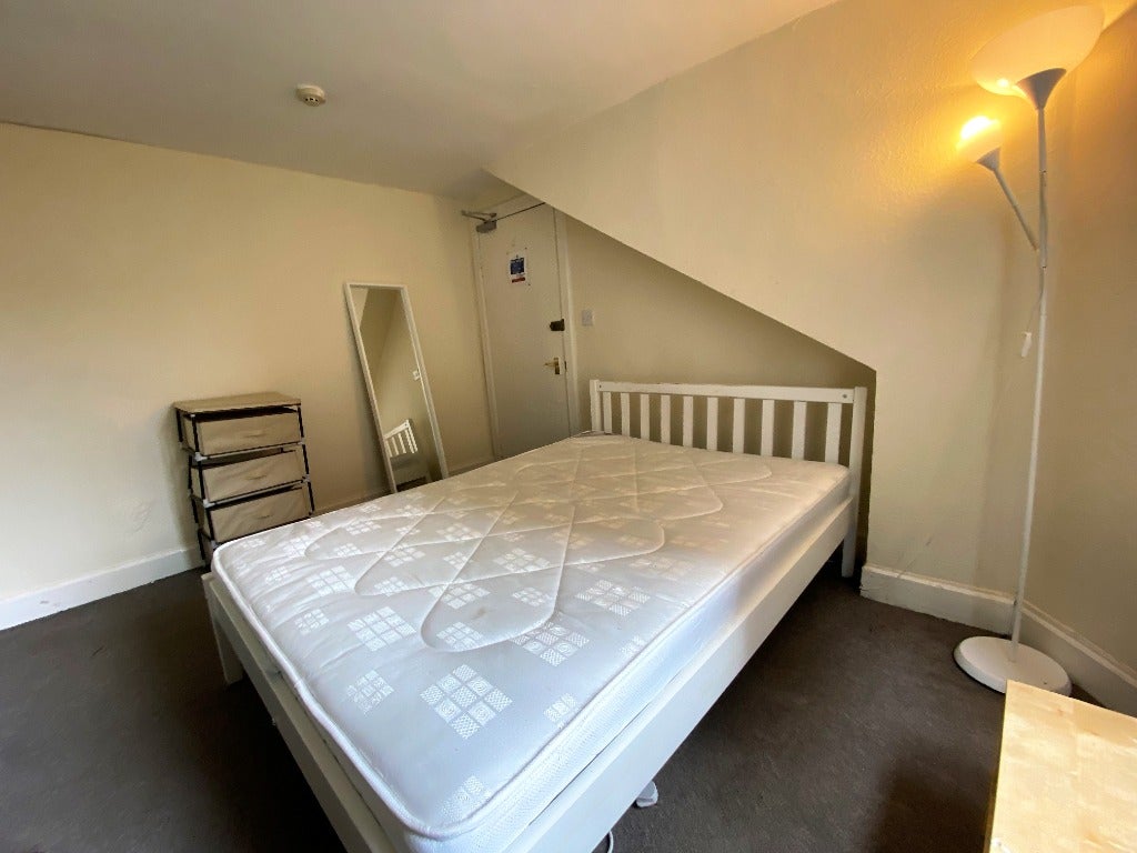 Flat Newington Road in City of Edinburgh