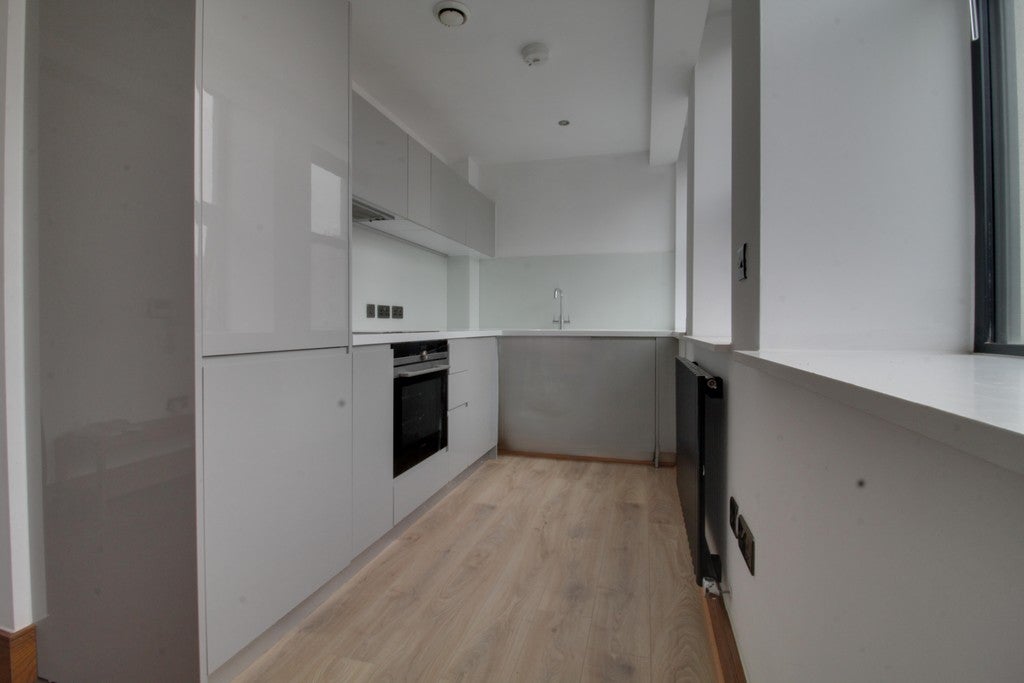 Flat Great Charles Street Queensway in Birmingham
