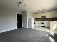 Flat Friern Barnet Road in Greater London