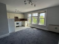 Flat Friern Barnet Road in Greater London