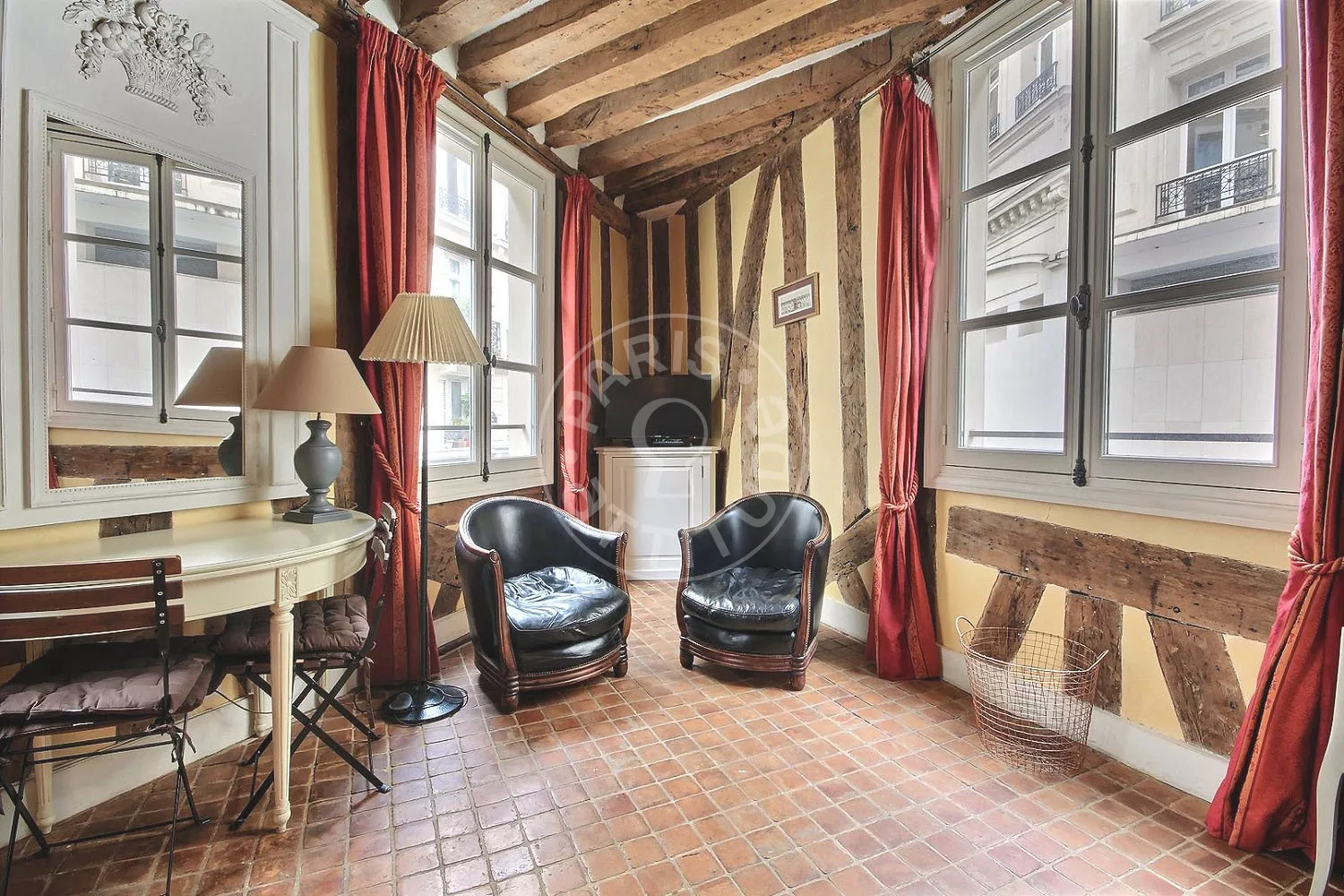 Appartement Rue Saint-Roch à Paris