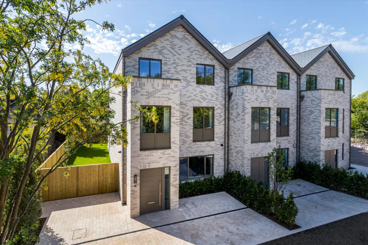 House Coombe Lane West in Greater London