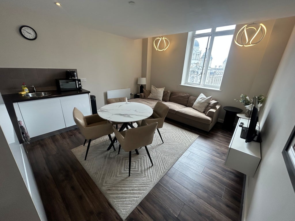 Flat The Strand in Liverpool