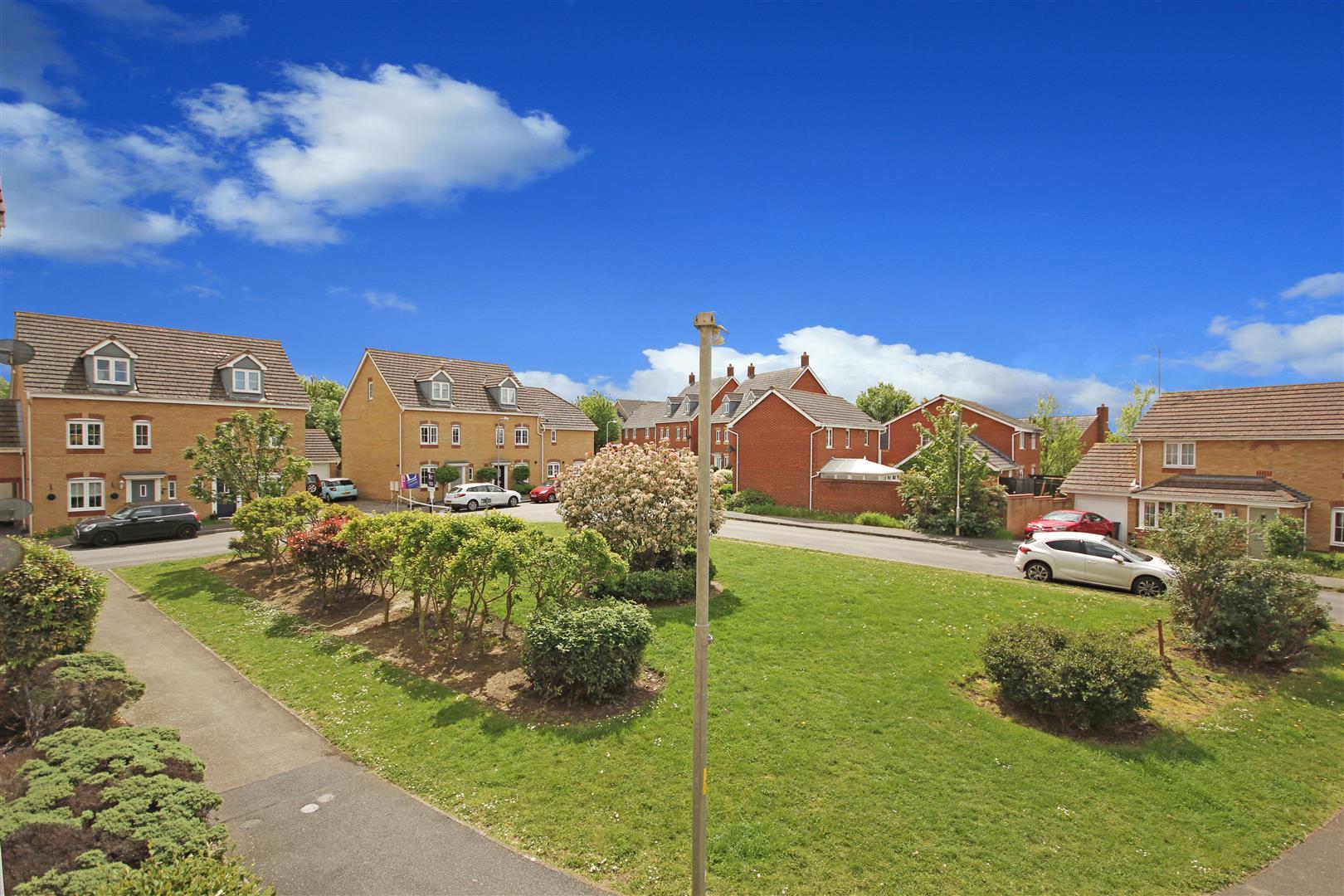 Flat Regency Court in Rushden