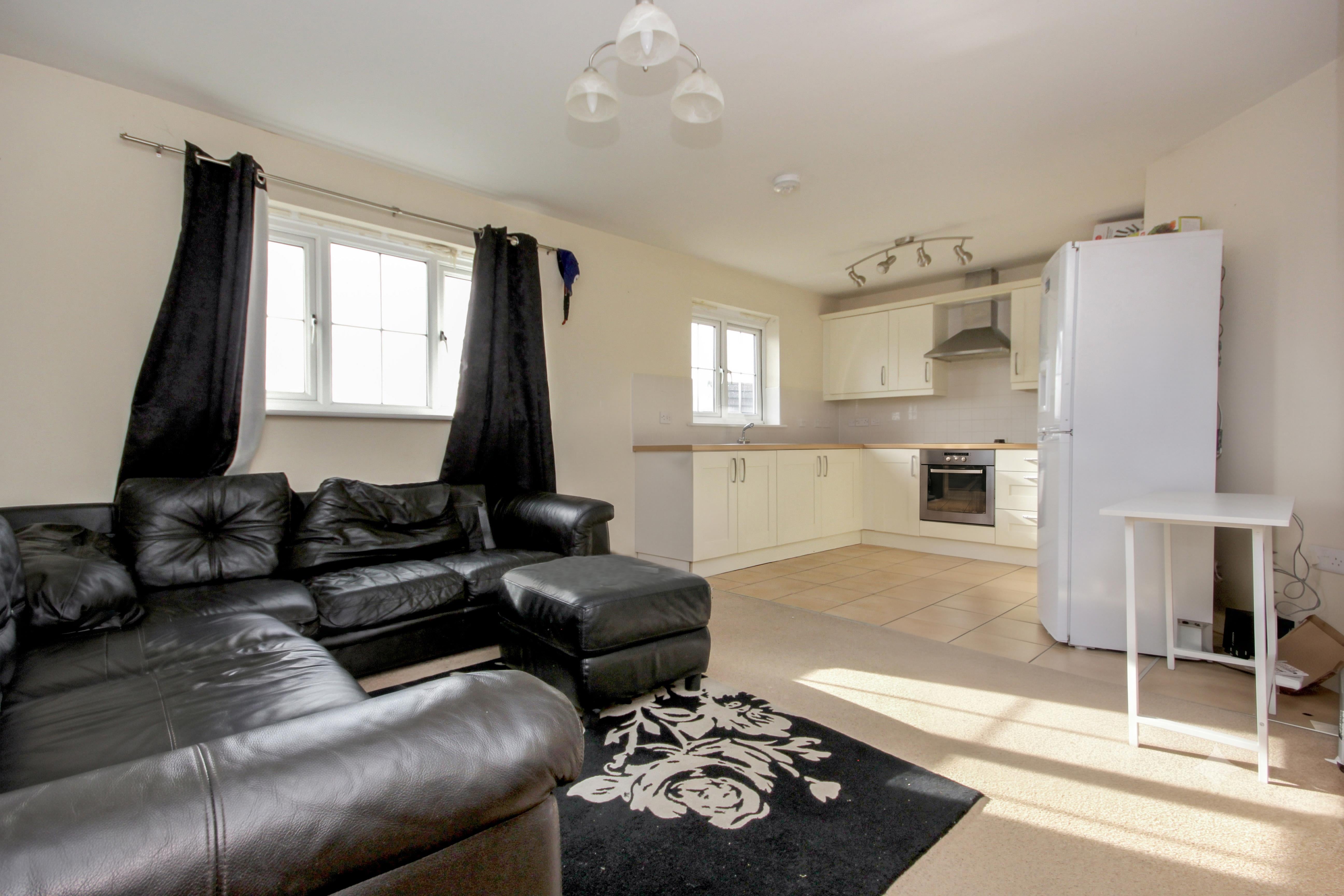 Flat Regency Court in Rushden
