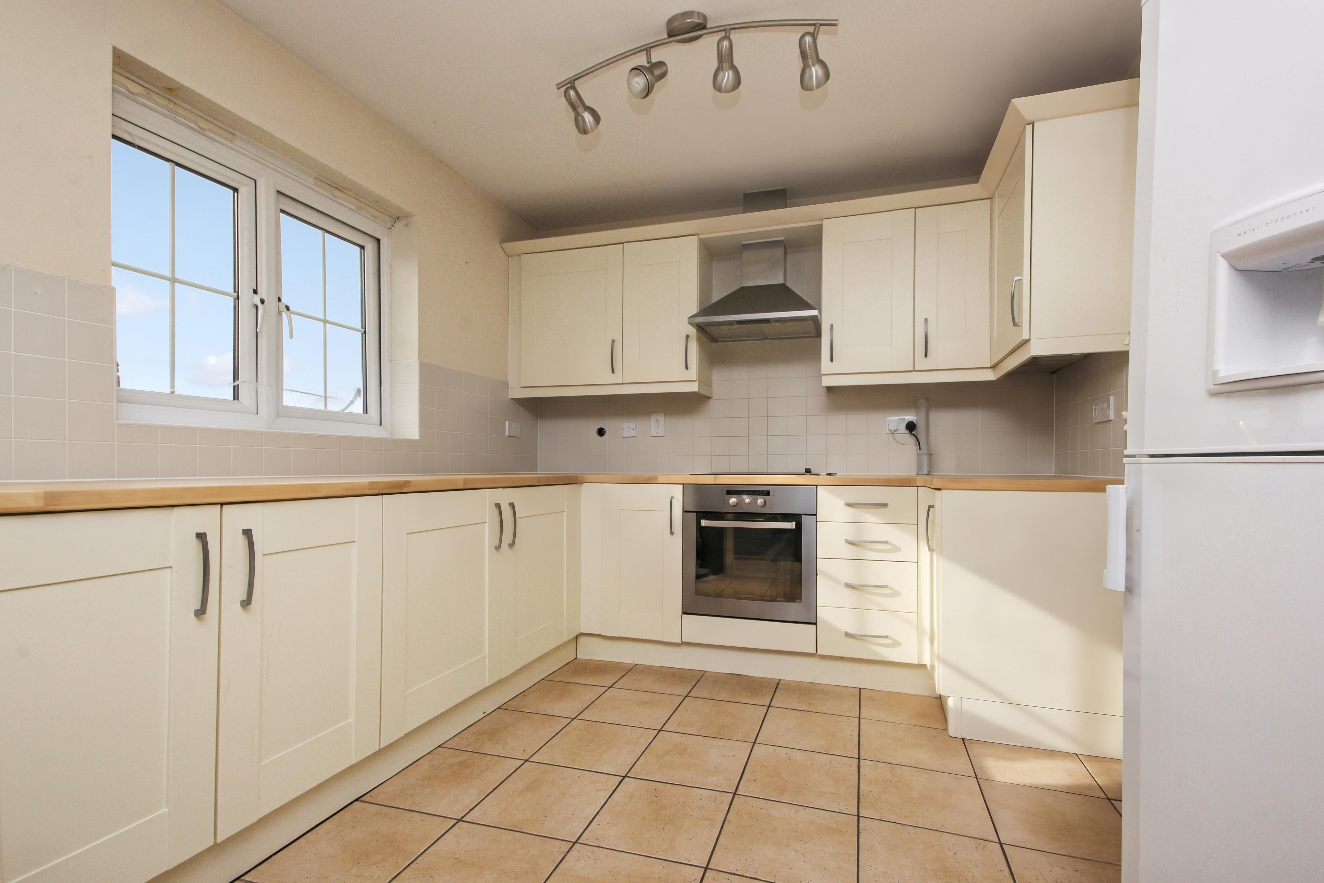 Flat Regency Court in Rushden