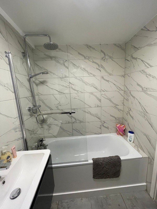 Flat Pampisford Road in Greater London