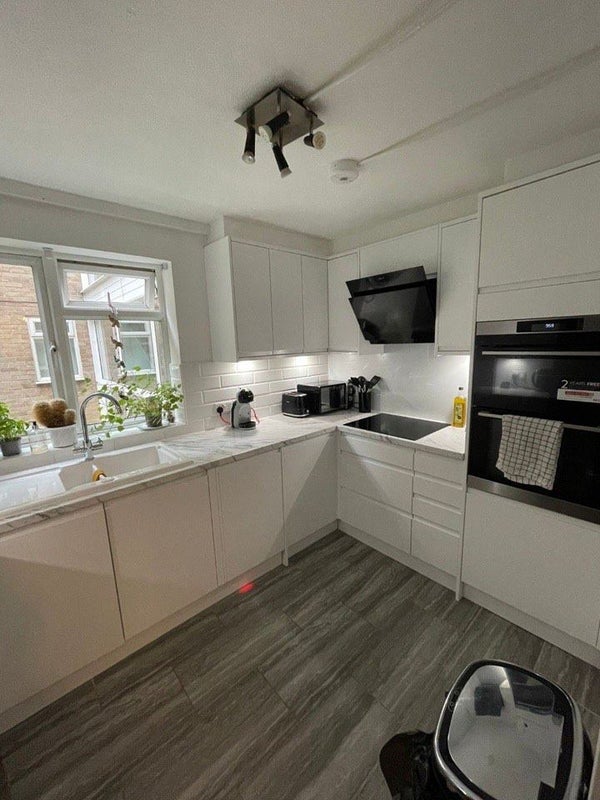 Flat Pampisford Road in Greater London