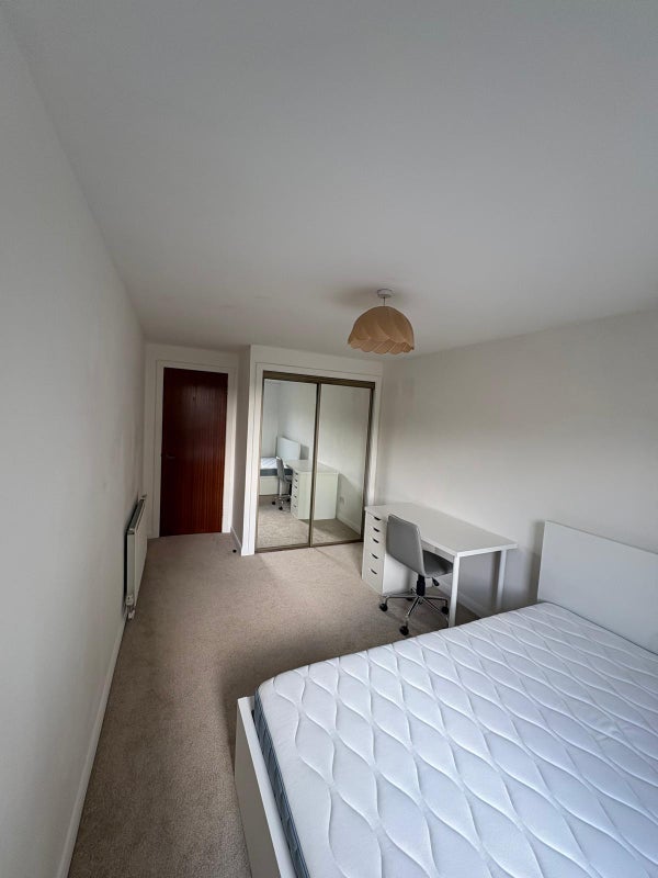 Room Fountainhall Road in City of Edinburgh