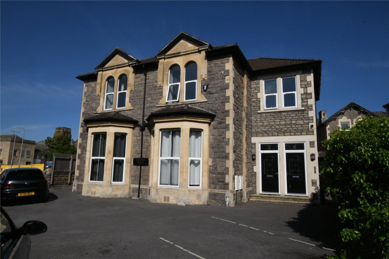 Flat Walliscote Road in Weston-super-Mare