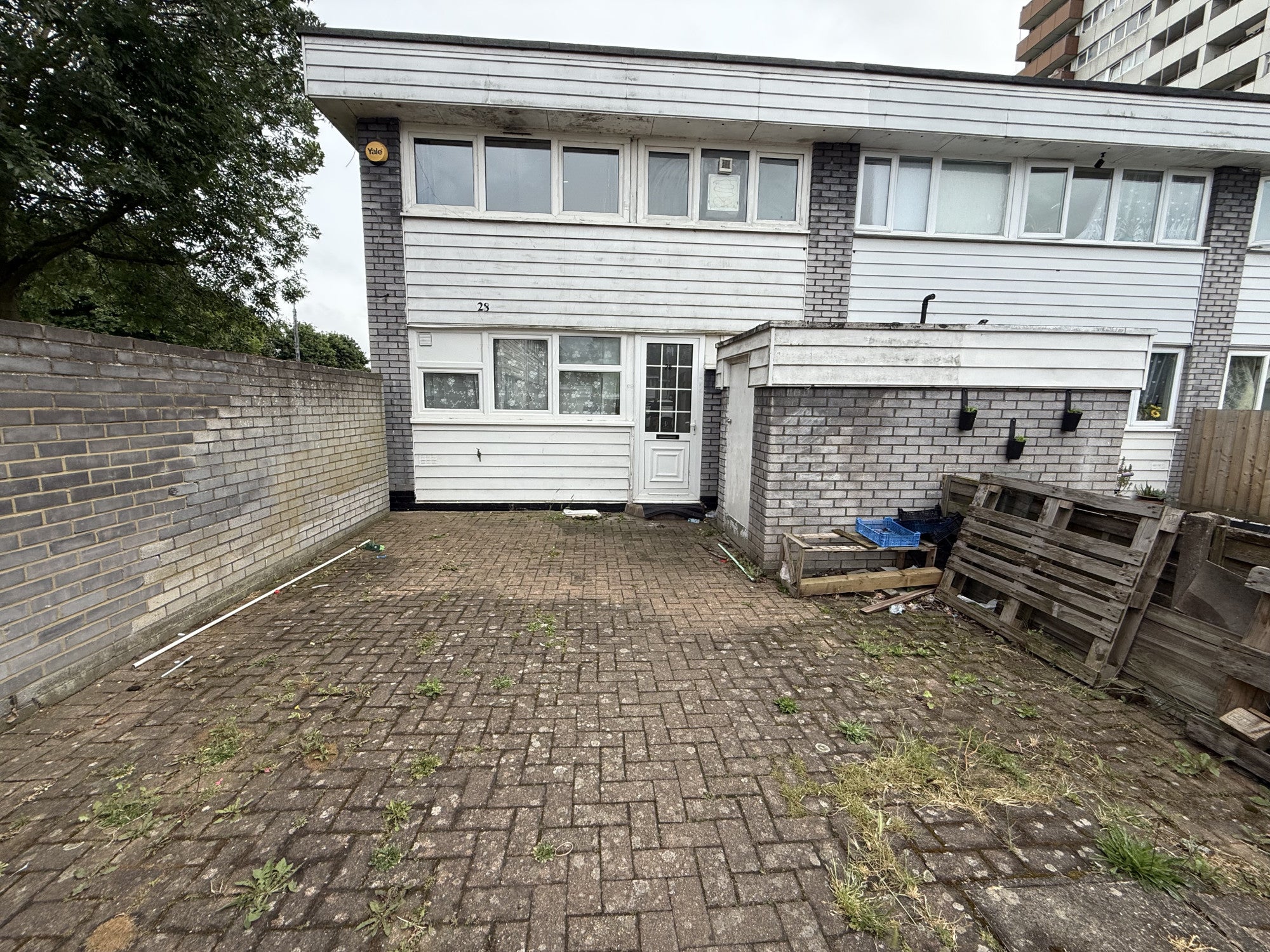 House Ferraro Close in Greater London