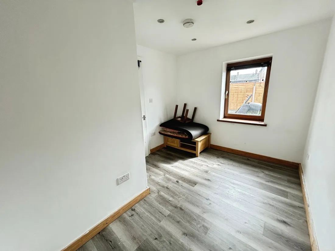 Flat Elias Street in Neath