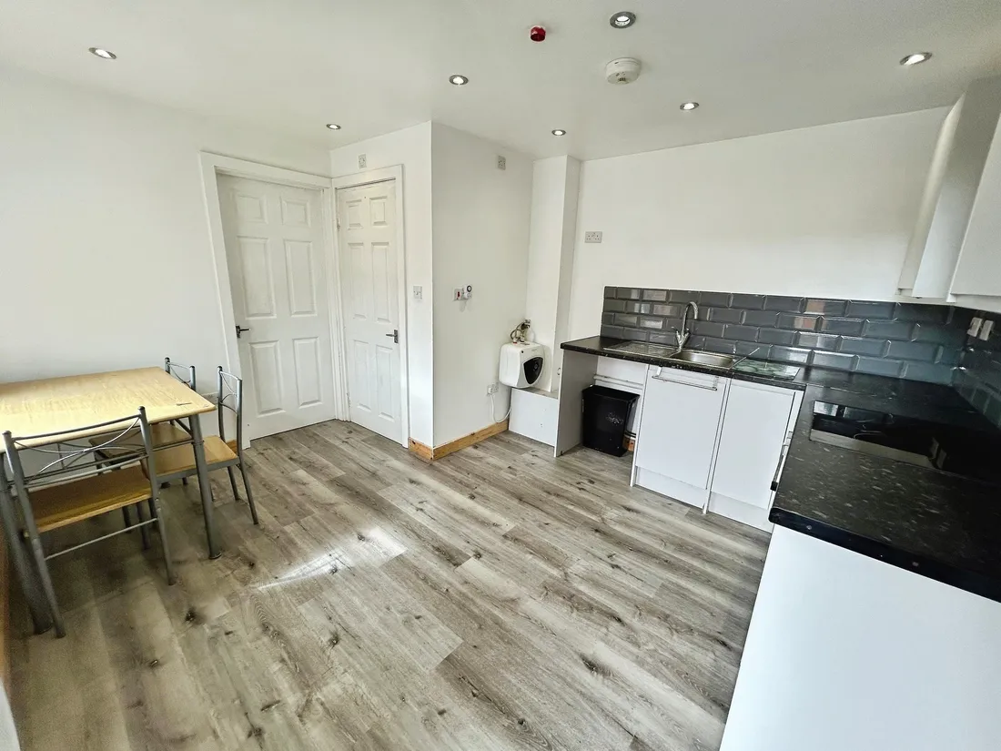 Flat Elias Street in Neath