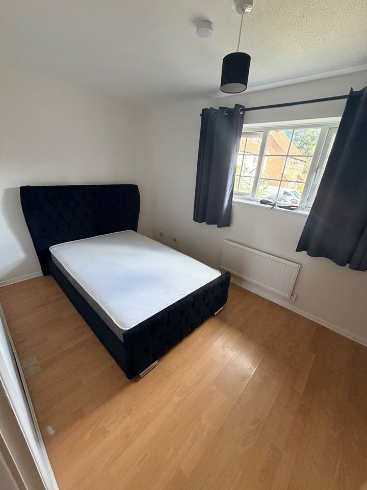 House Jade Close in Greater London