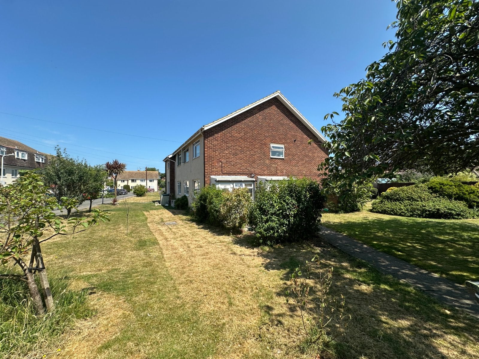 Flat Woodford Court in Thanet