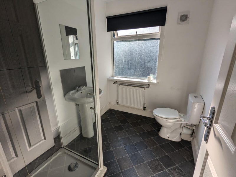 Room Beeston Road in Nottingham