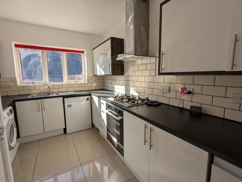Room Beeston Road in Nottingham