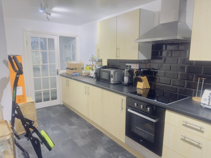Room Beckett Lane in Crawley