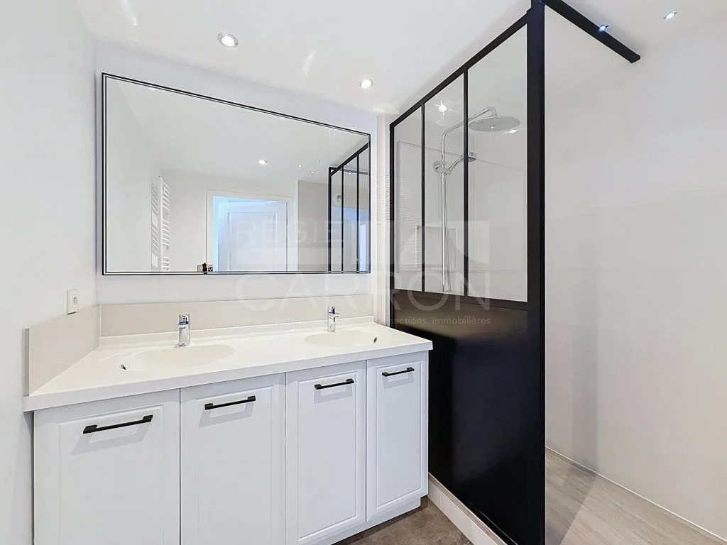 Flat Rue Louis Malle in Villeurbanne