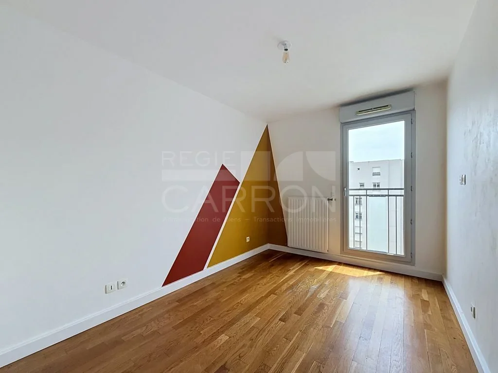 Flat Rue Louis Malle in Villeurbanne