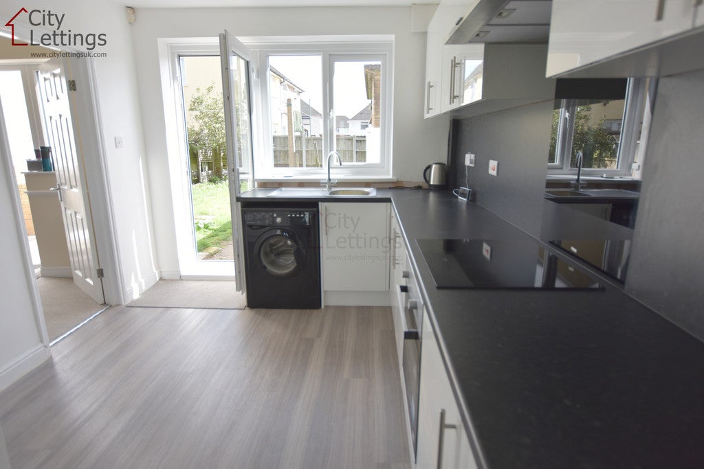 House Tintagel Green in Nottingham
