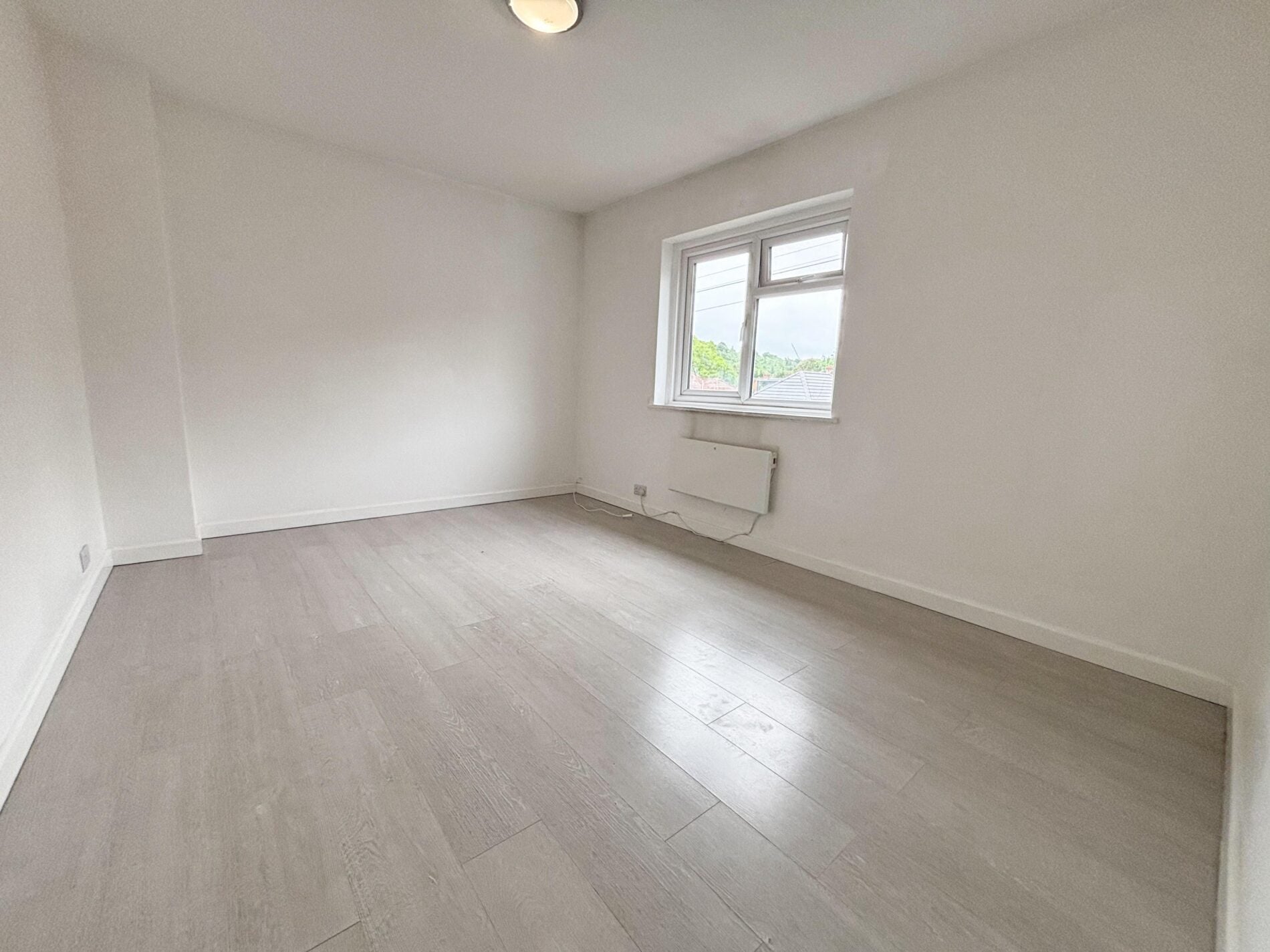 Flat Plumer Road in High Wycombe