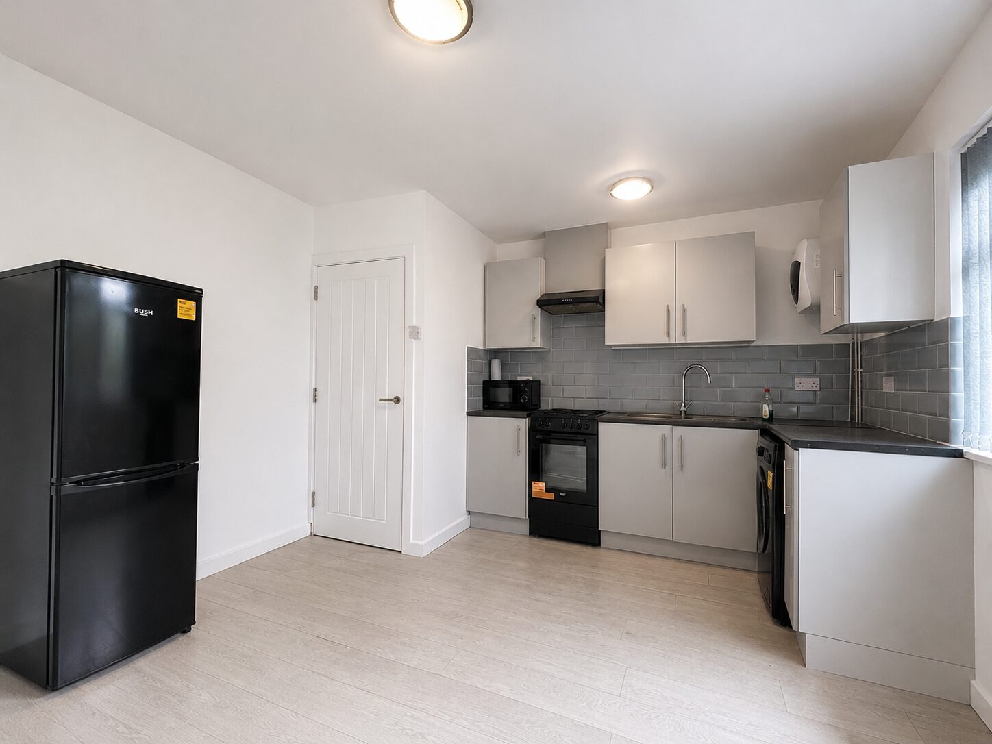 Flat Plumer Road in High Wycombe