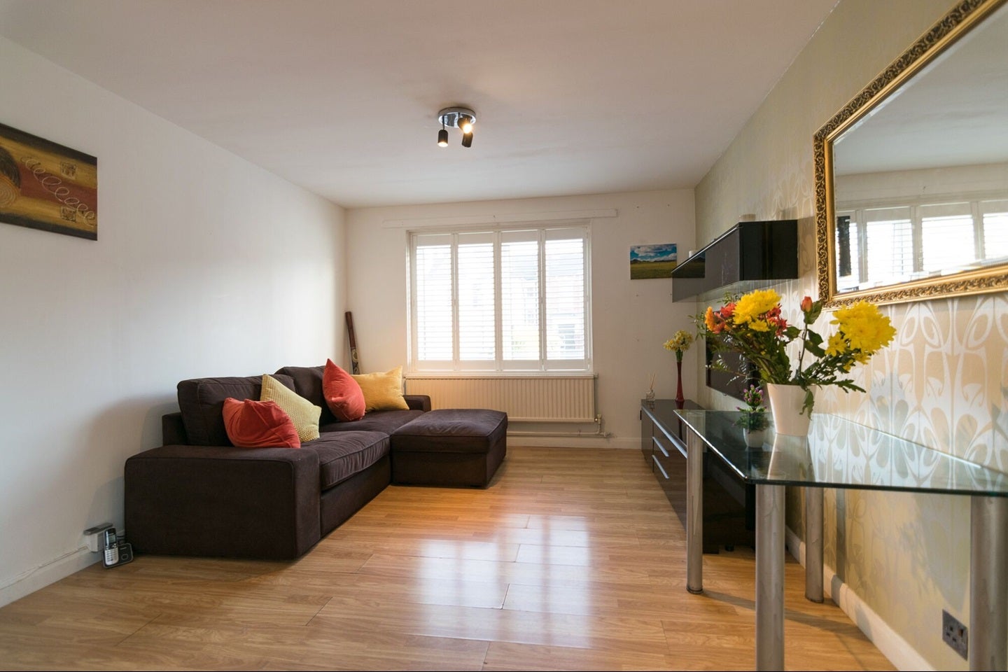 Flat Chatsworth Road in Greater London
