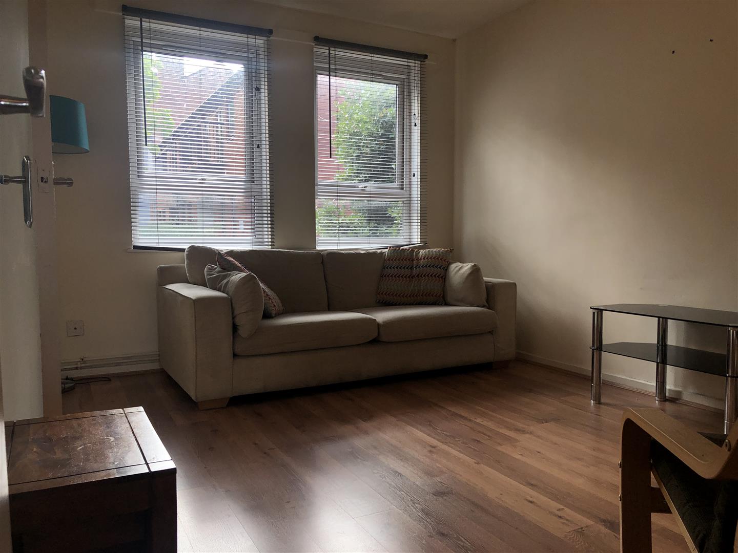 Flat Brightwell Walk in Manchester