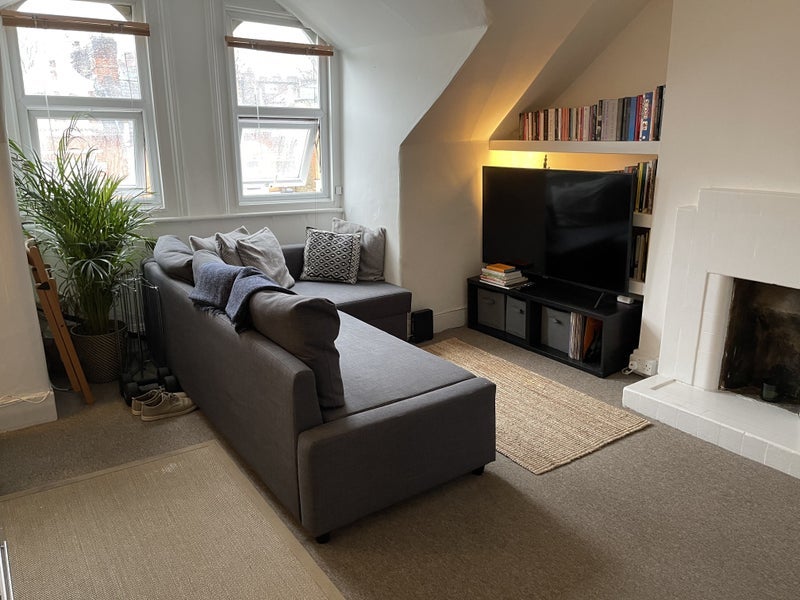 Flat Cecile Park in Greater London