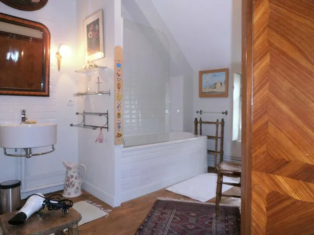 Chambre Route du Grand-Lucé à Challes