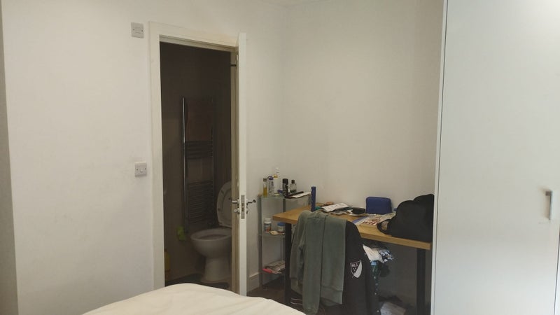 Room Green Lanes in Greater London