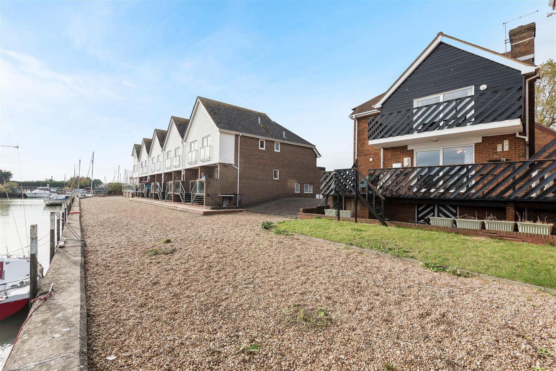 Flat Rock Channel Quay in Rother