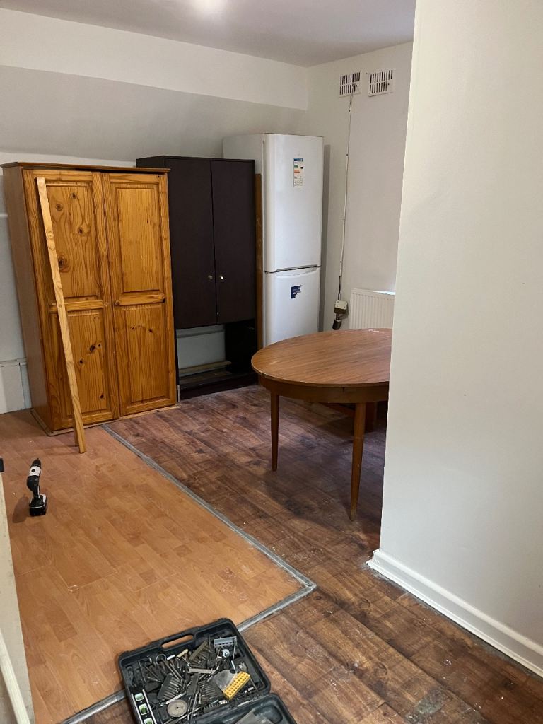 Flat Curtis Lane in Greater London