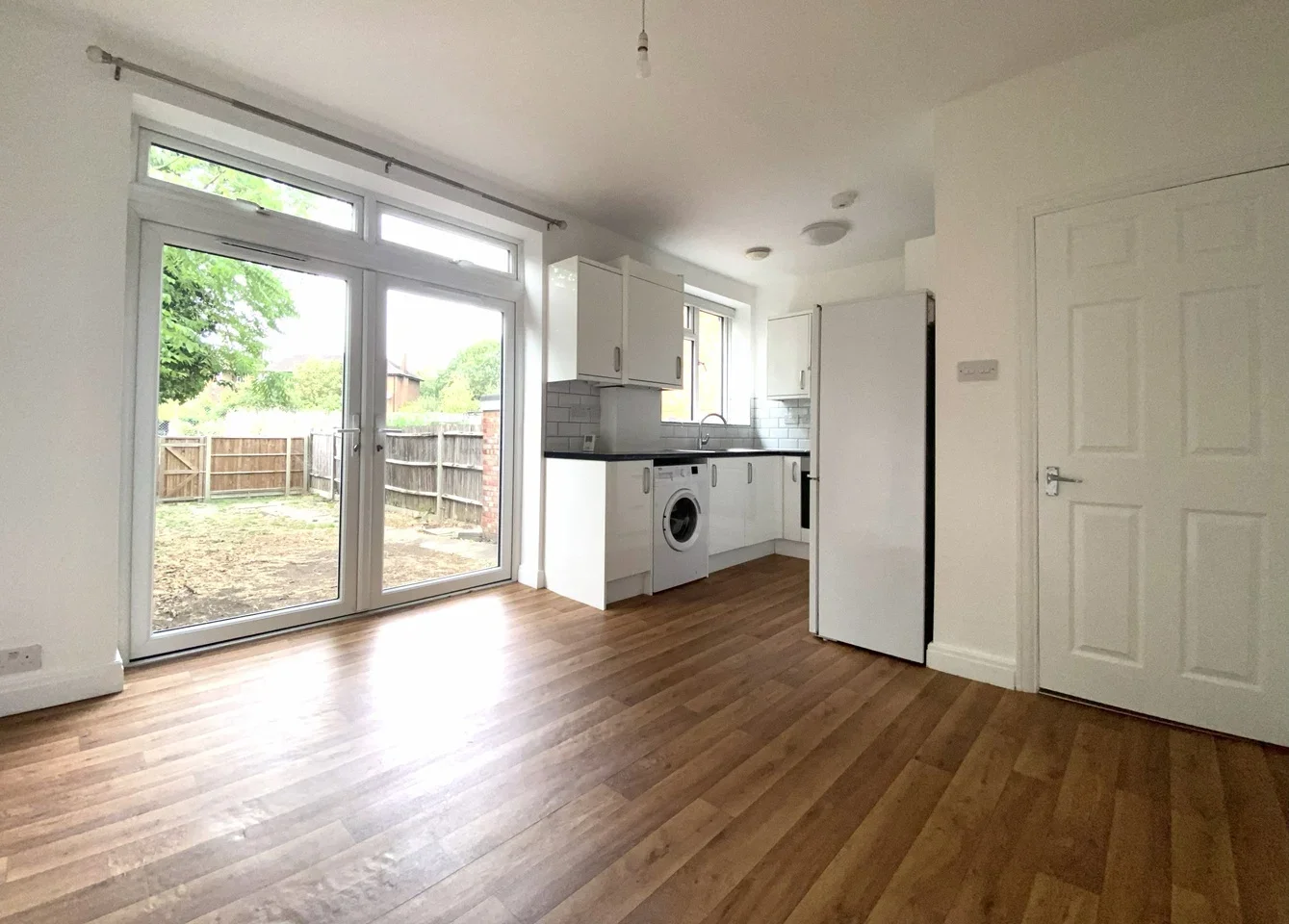 House Cleveley Crescent in Greater London