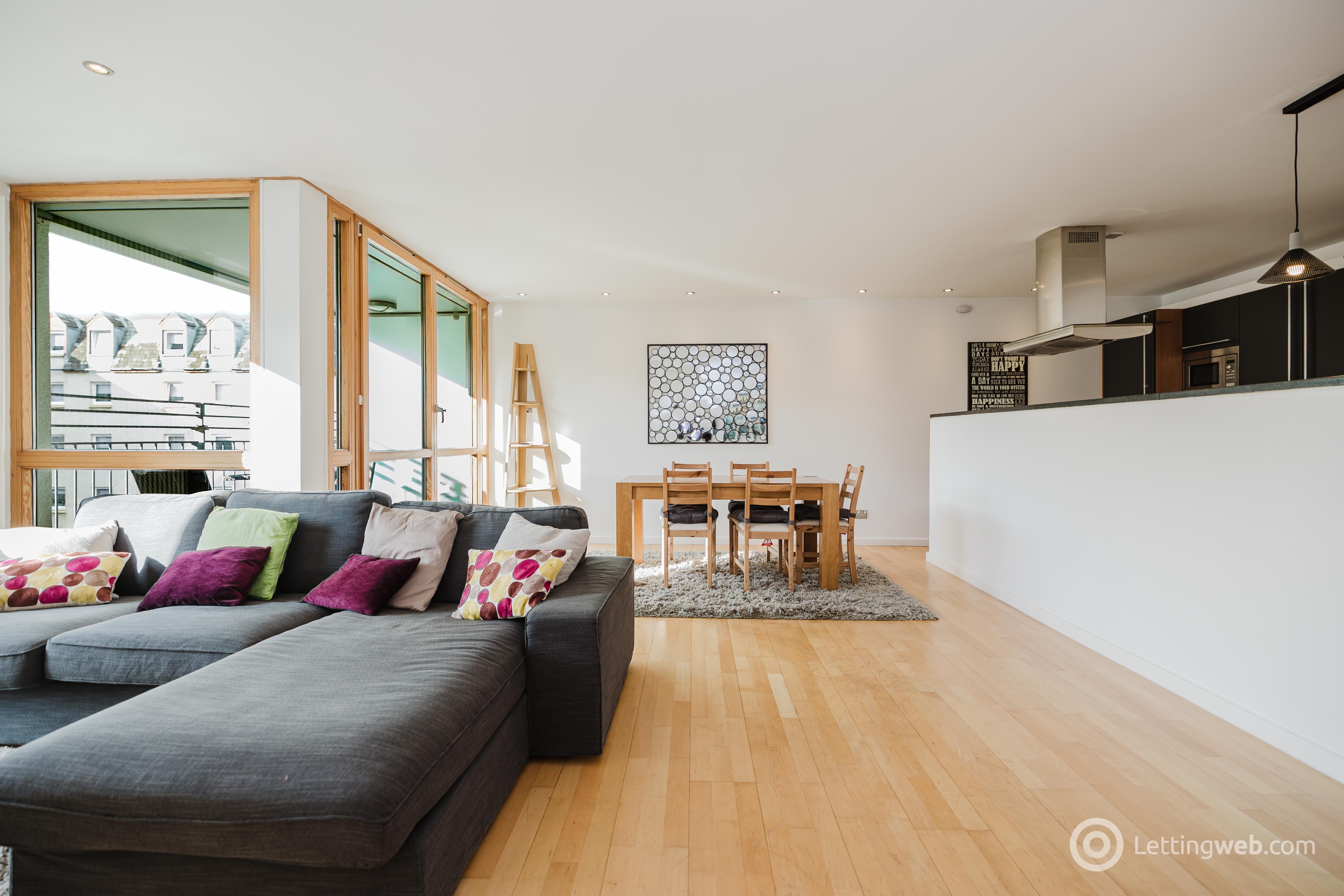 Flat Gardner's Crescent in Edinburgh