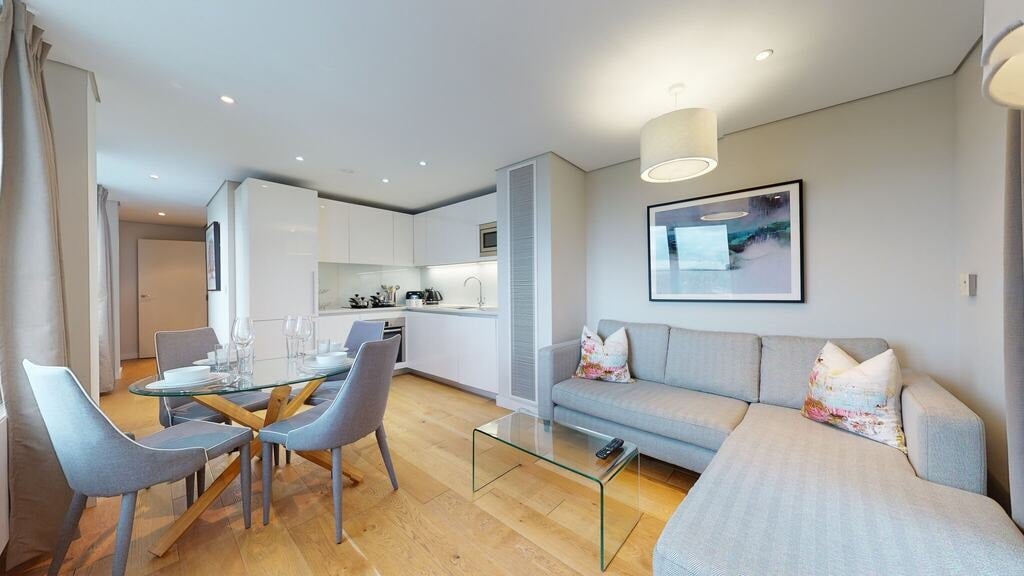 Flat Merchant Square in City of Westminster