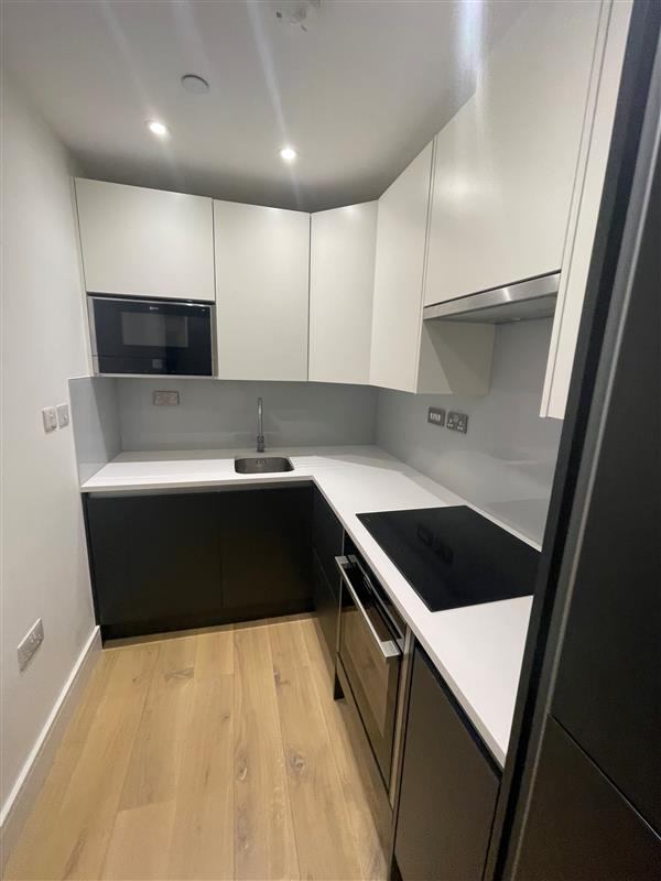 Room Henry Twining Court in Greater London