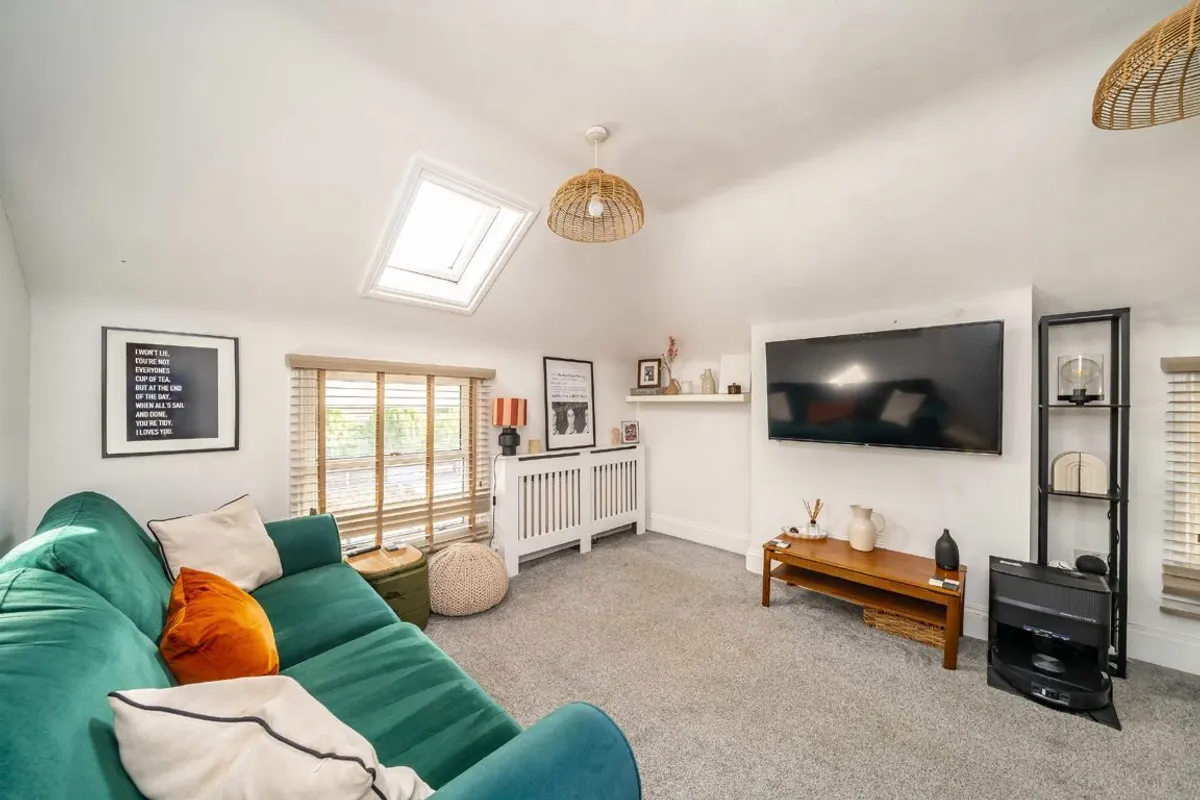 Flat Culverden Road in Greater London